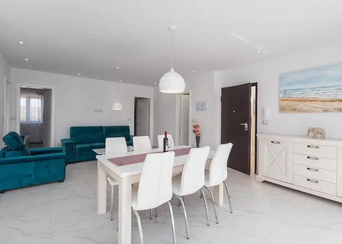 아파트 Ancora 로비니